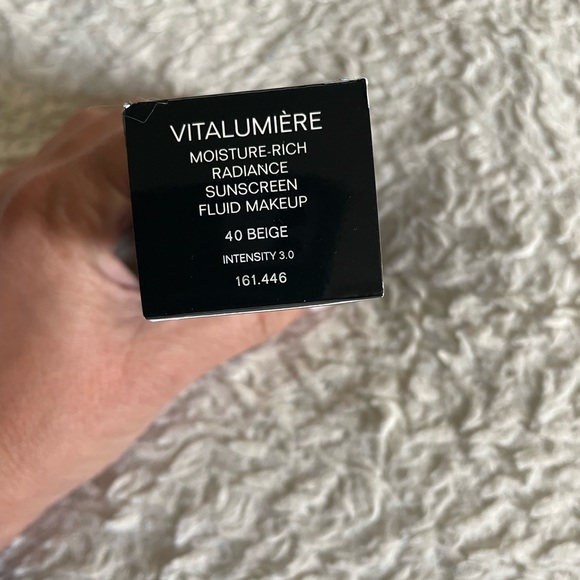 CHANEL Vitalumière SPF 15 Foundation 40 Beige - New - rare find, discontinued - Picture 5 of 16